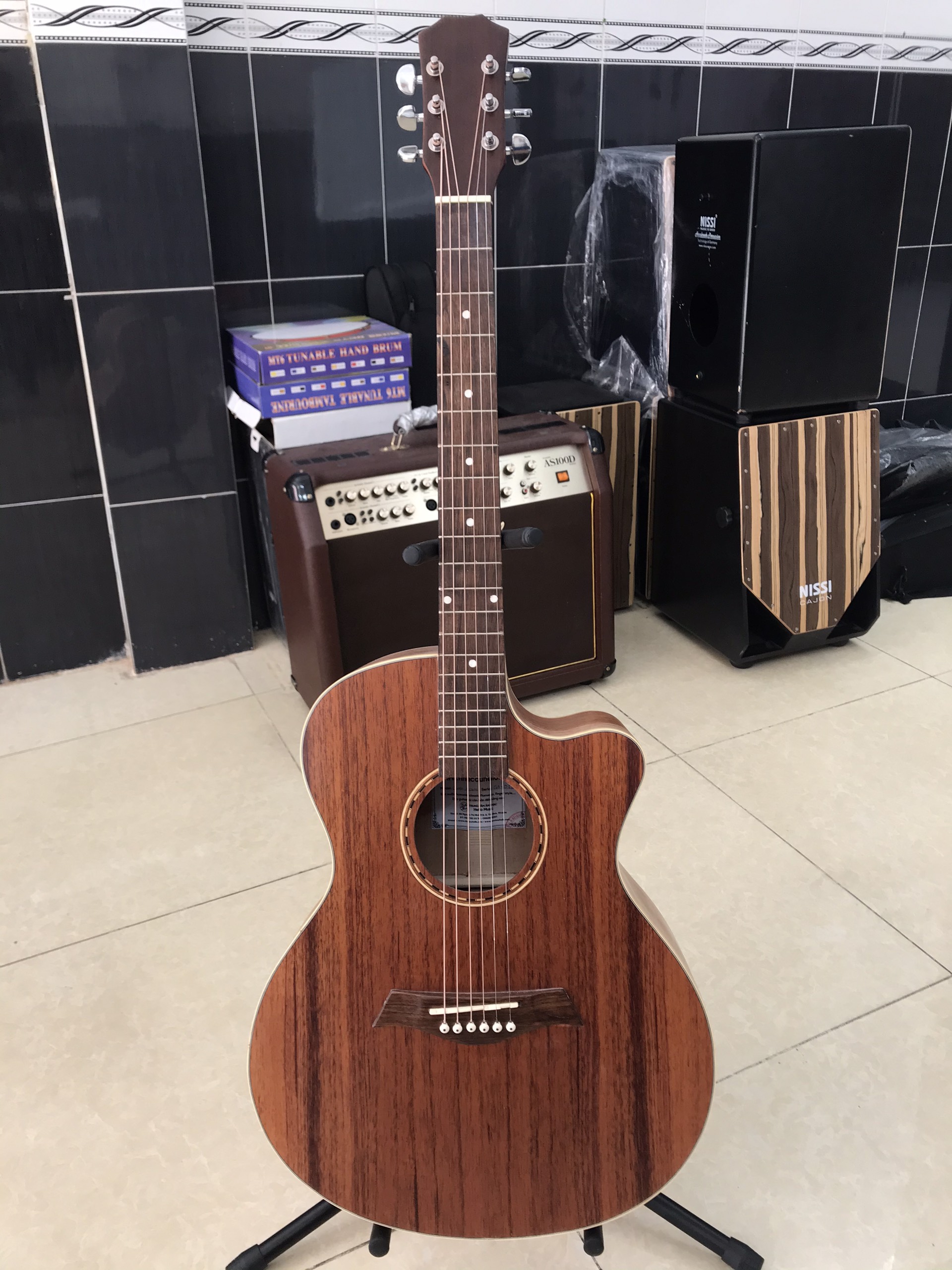 Guitar Acoustic GA - 011
