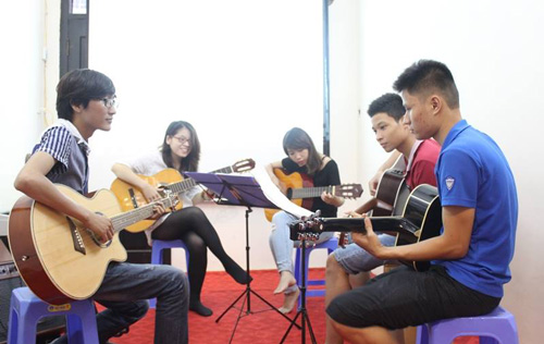 7 Bí Mật dành cho người mới học đàn Guitar