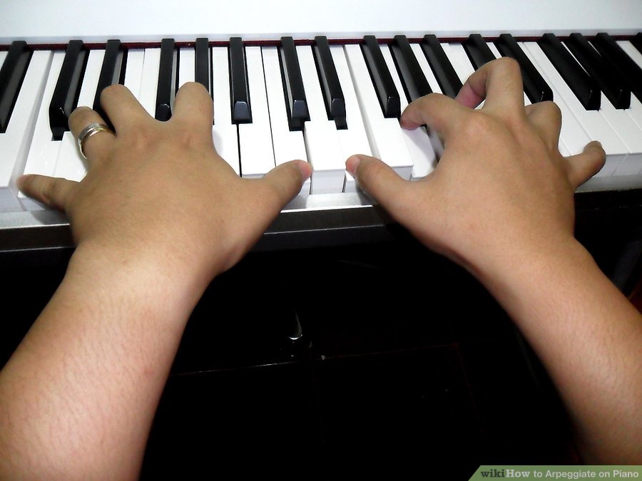 Hướng dẫn cách chơi rải hợp âm trên Piano